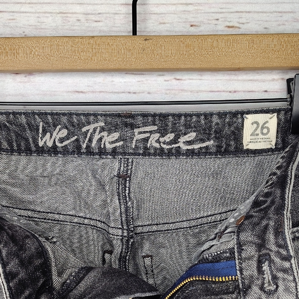 We The Free Free People "Size 26" Women's Dark Gray Frayed Hem Denim Skirt - Picture 2 of 8